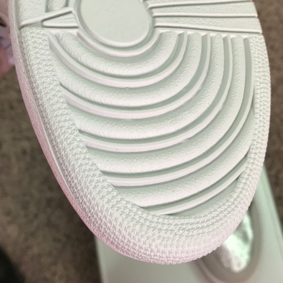 Jordan 1 Retro Silver Anniversary